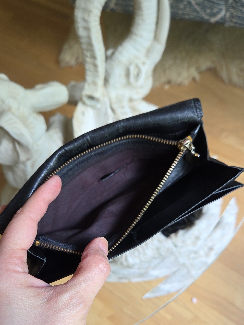 Saint Laurent Embossed Logo Black Leather Clutch Long Wallet - Picture 8 of 14
